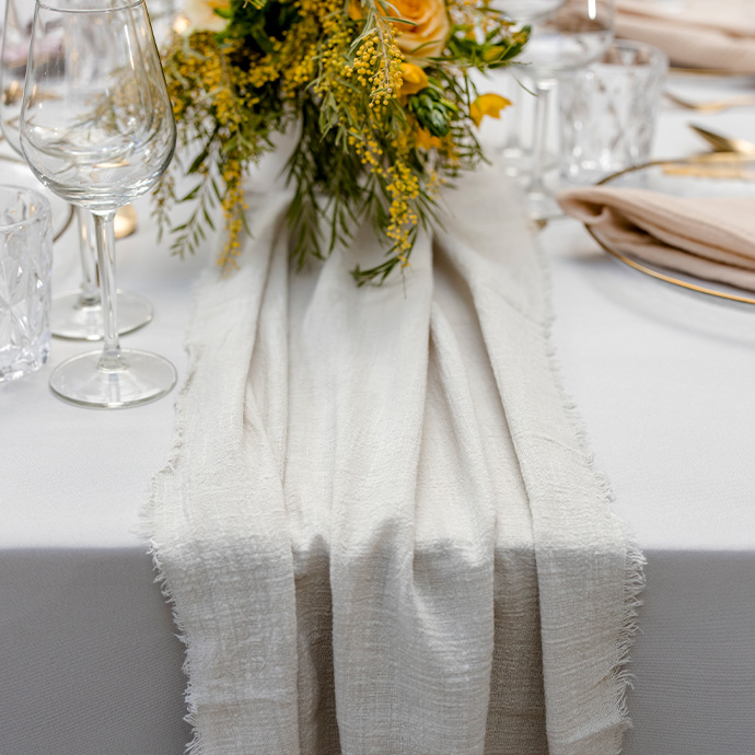 Tischläufer Musselin, light grey - My Pretty Wedding