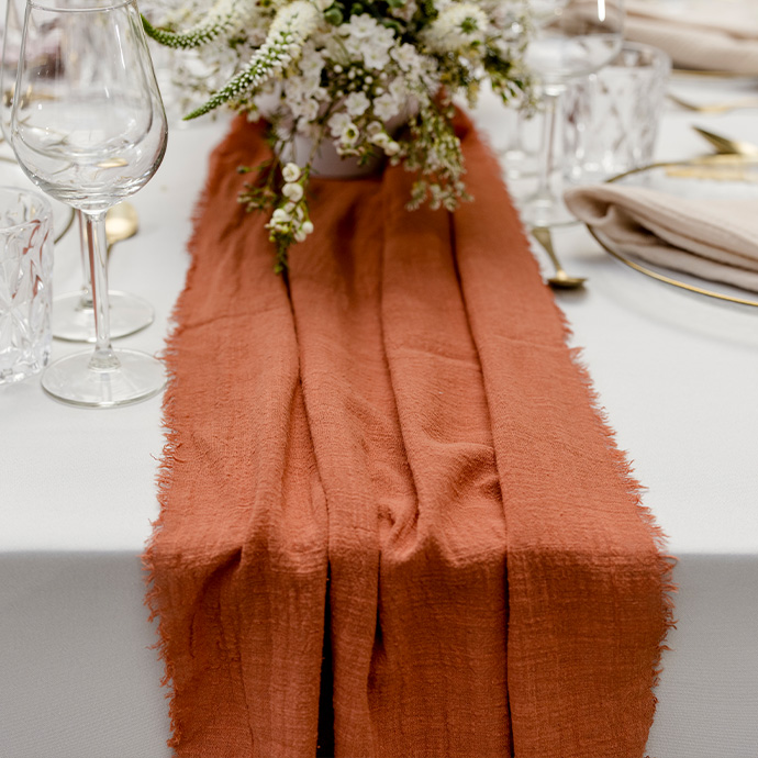 Wedding - Tischläufer Pretty Musselin, My terrakotta